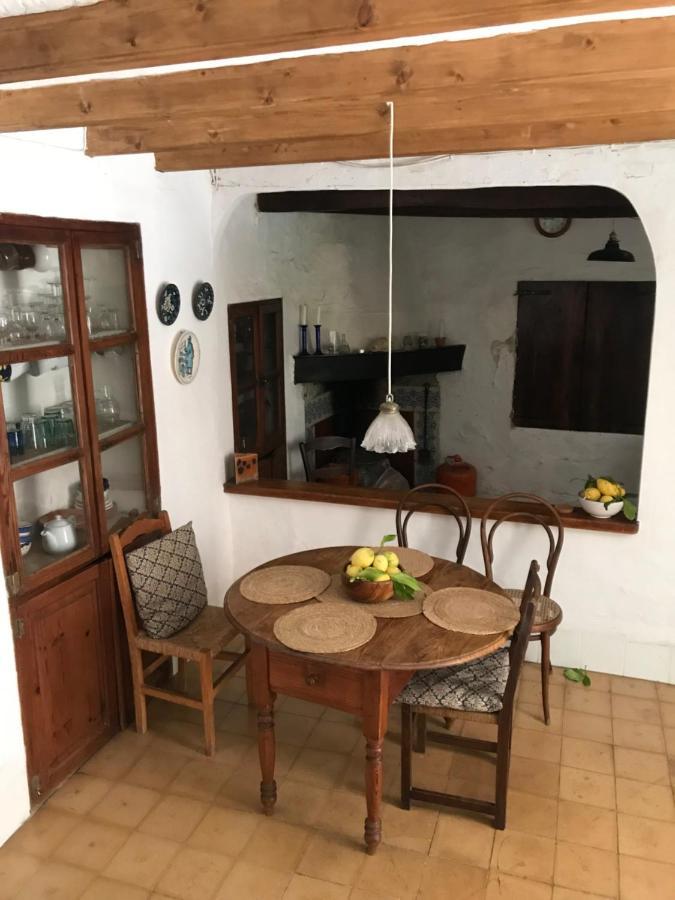 Encantadora Casita En El Centro De Fornalutx Exterior foto